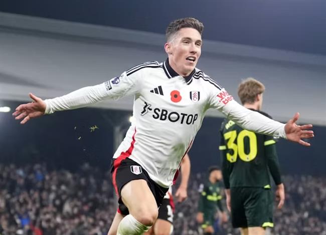 Cuộc Chiến Cân Bằng Crystal Palace Đối Đầu Fulham Trong Một Trận Derby London Sôi Động